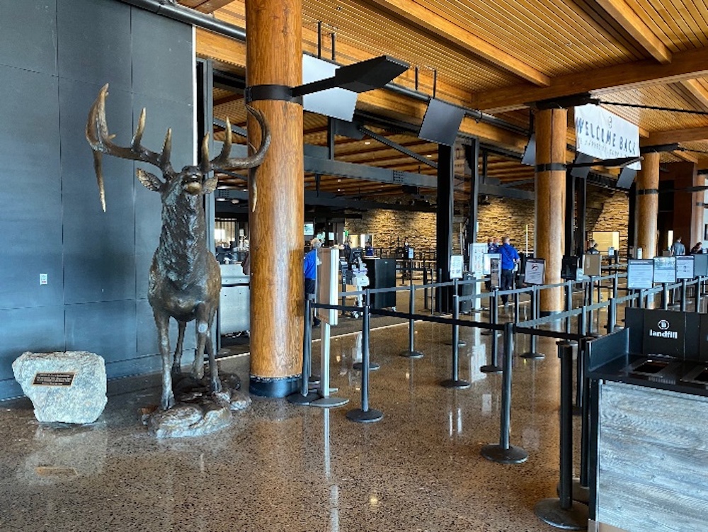 Jackson Hole Airport reopens following 11-week closure - Vimarsana News