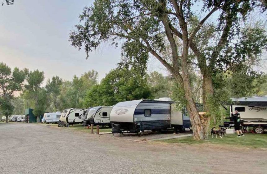 mountain river rv pic