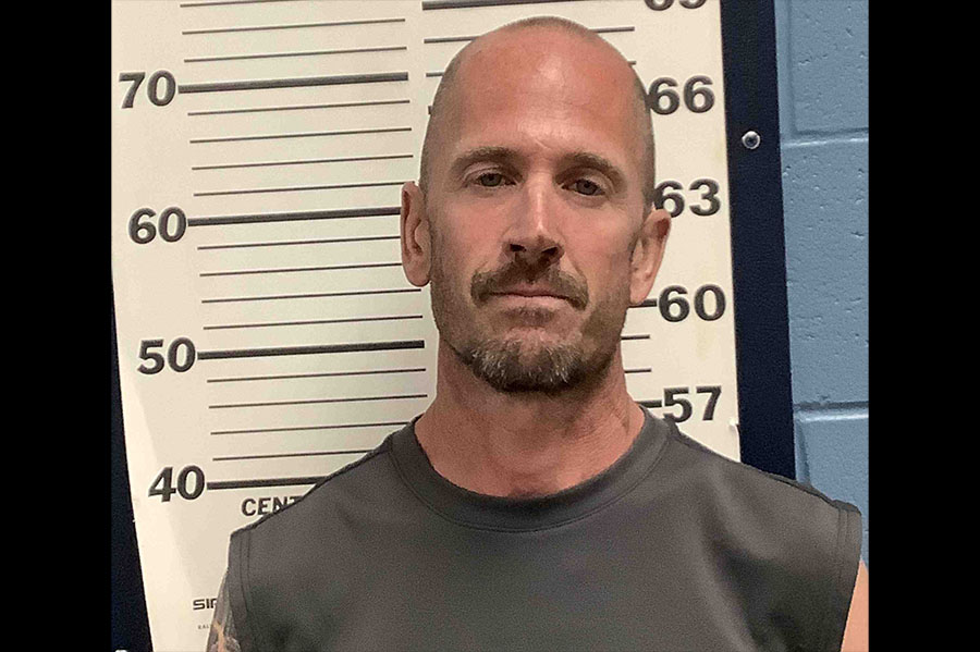 Man accused of threatening driver with rock and gun - Vimarsana News