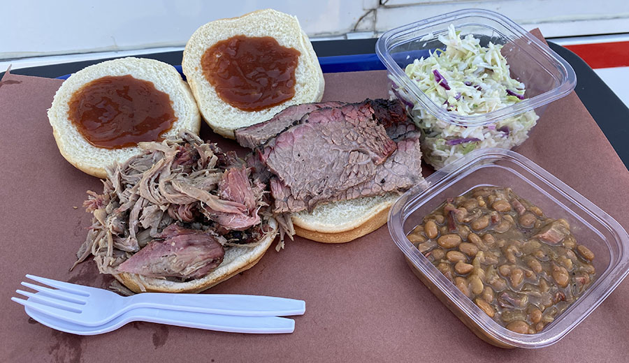 East Idaho Eats: Food truck serves Texas-style pulled pork, brisket, coleslaw and baked beans - Vimarsana News