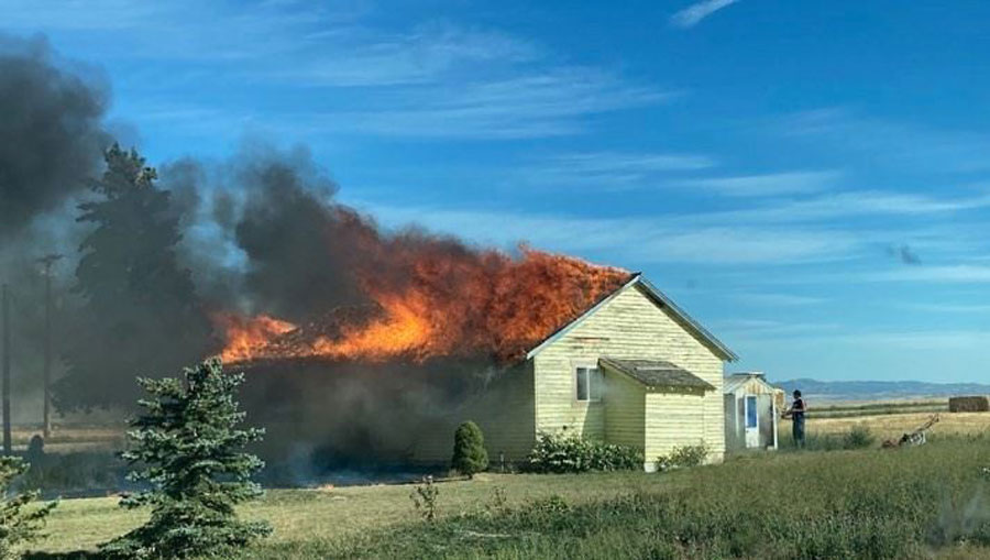House, vehicle, and hay bales go up in flames in Bonneville County - Vimarsana News