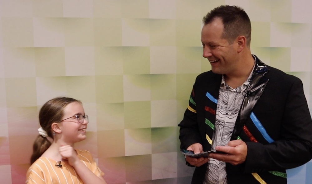 Farrell Dillon, the comedy magician from Idaho with a Vegas show, answers 7 Questions with Emmy - Vimarsana News