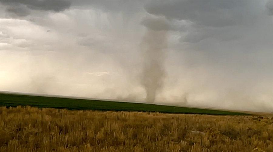 Storm hits eastern Idaho with tornado warning; gustnado caught on