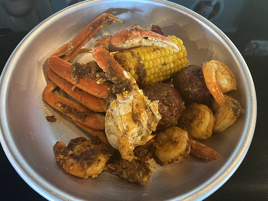 East Idaho Eats: Blackfoot restaurant and pub offers cajun seafood boil and unique rooms to dine in - Vimarsana News