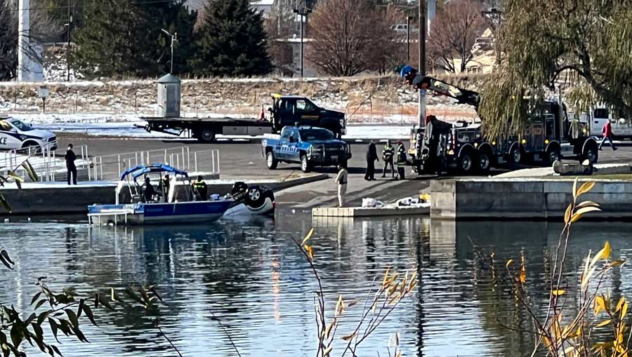 Man who jumped into freezing river to save woman recalls harrowing rescue effort - Vimarsana News