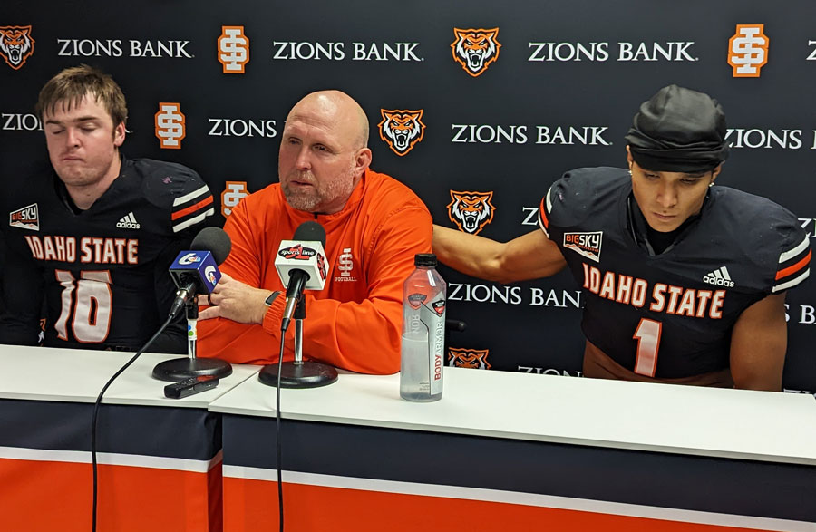 ISU football coach leaving program after one-win season - Vimarsana News