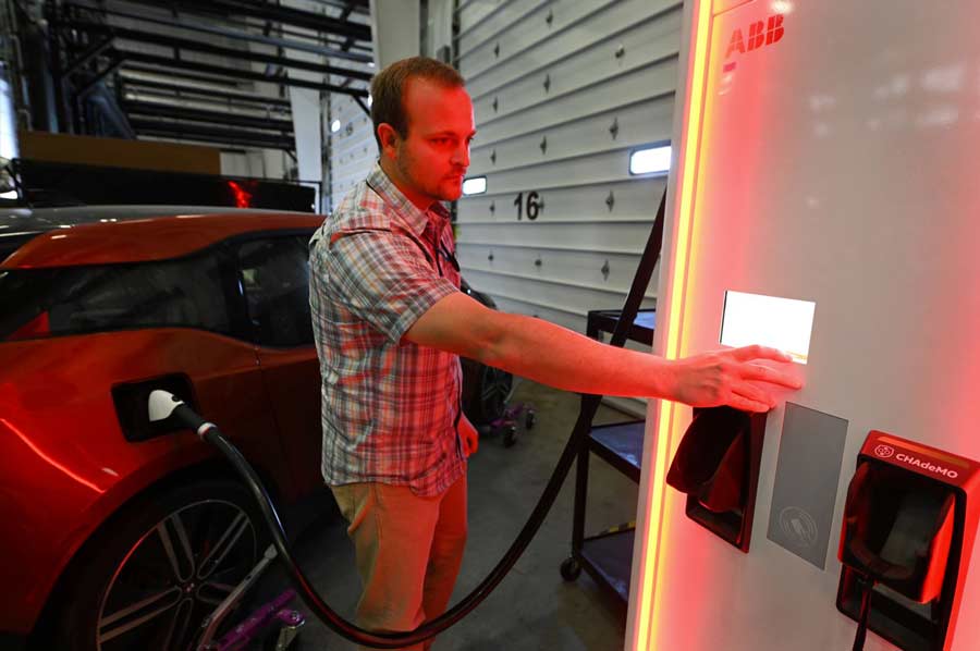 More data could turbocharge efforts to build better batteries, researchers say - Vimarsana News