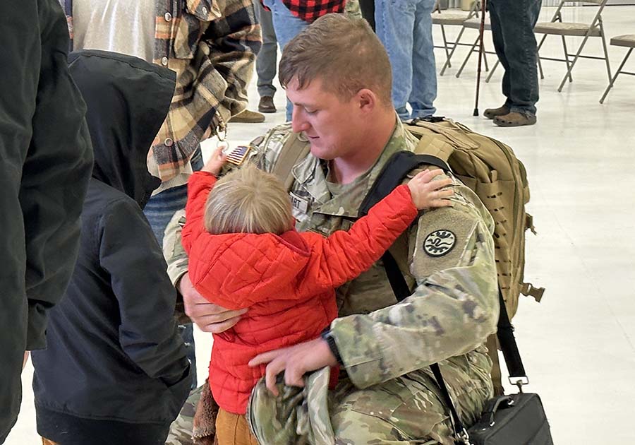 Soldiers return home to their families in Idaho after being away for a year - Vimarsana News
