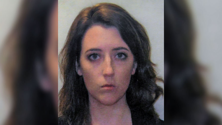 Woman sentenced for collecting $400,000 in viral GoFundMe scam - Vimarsana News
