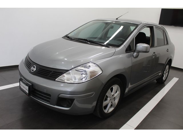 Nissan tiida 2016