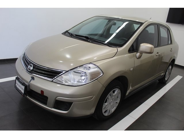 Nissan tiida 2009