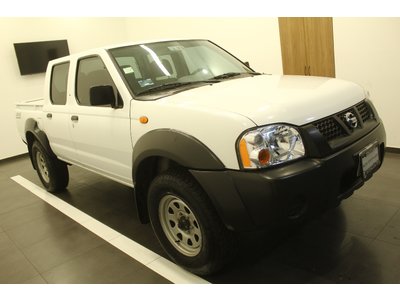 Nissan np300 2012