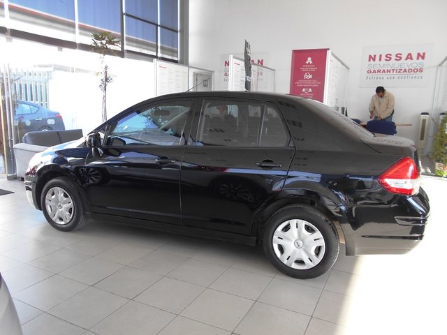 Nissan tiida 2014