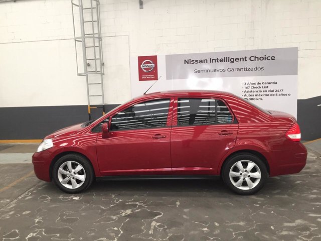 Nissan tiida 2014