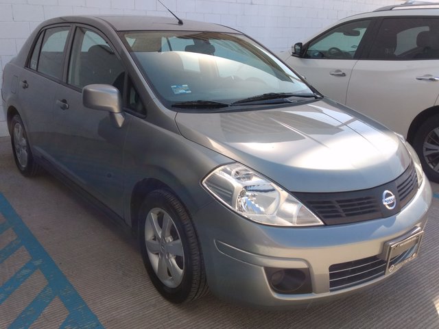 Nissan tiida 2013