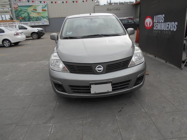 Nissan tiida 2014
