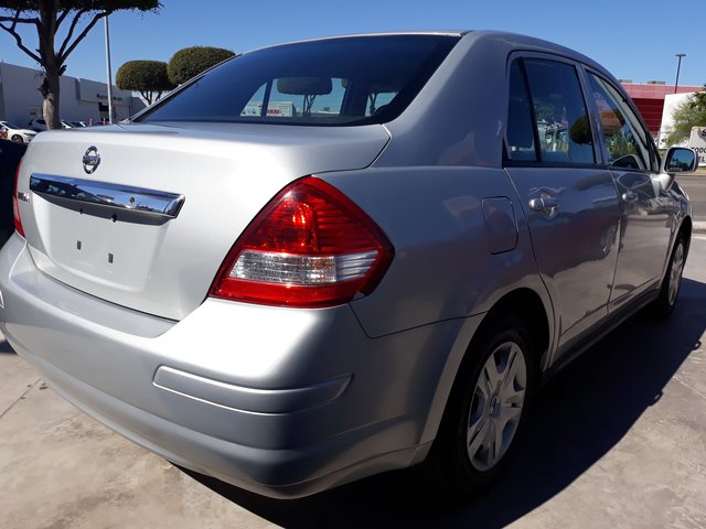 Nissan tiida 2014