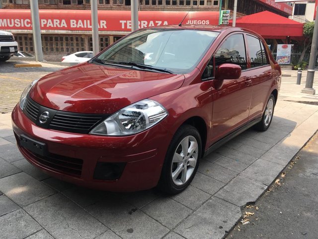 Nissan tiida 2014