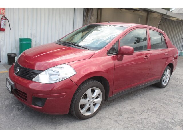 Nissan tiida 2016