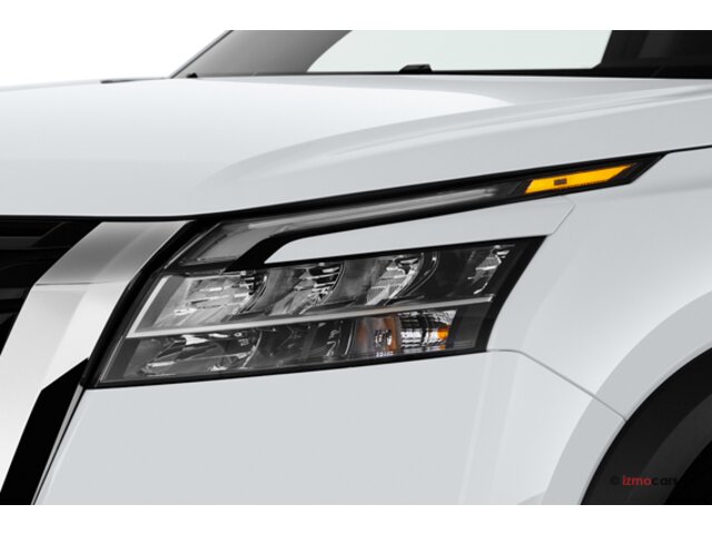 New Nissan Pathfinder at San Francisco in izmo Nissan
