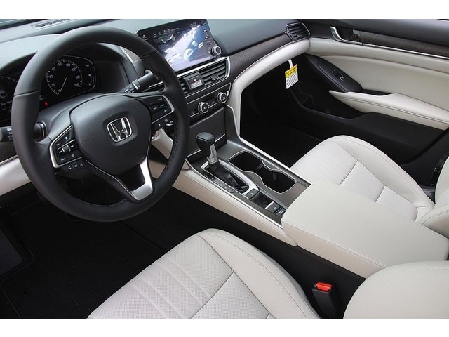New Honda Accord EX-L Sedan at San Francisco in Honda Sitio de demostración