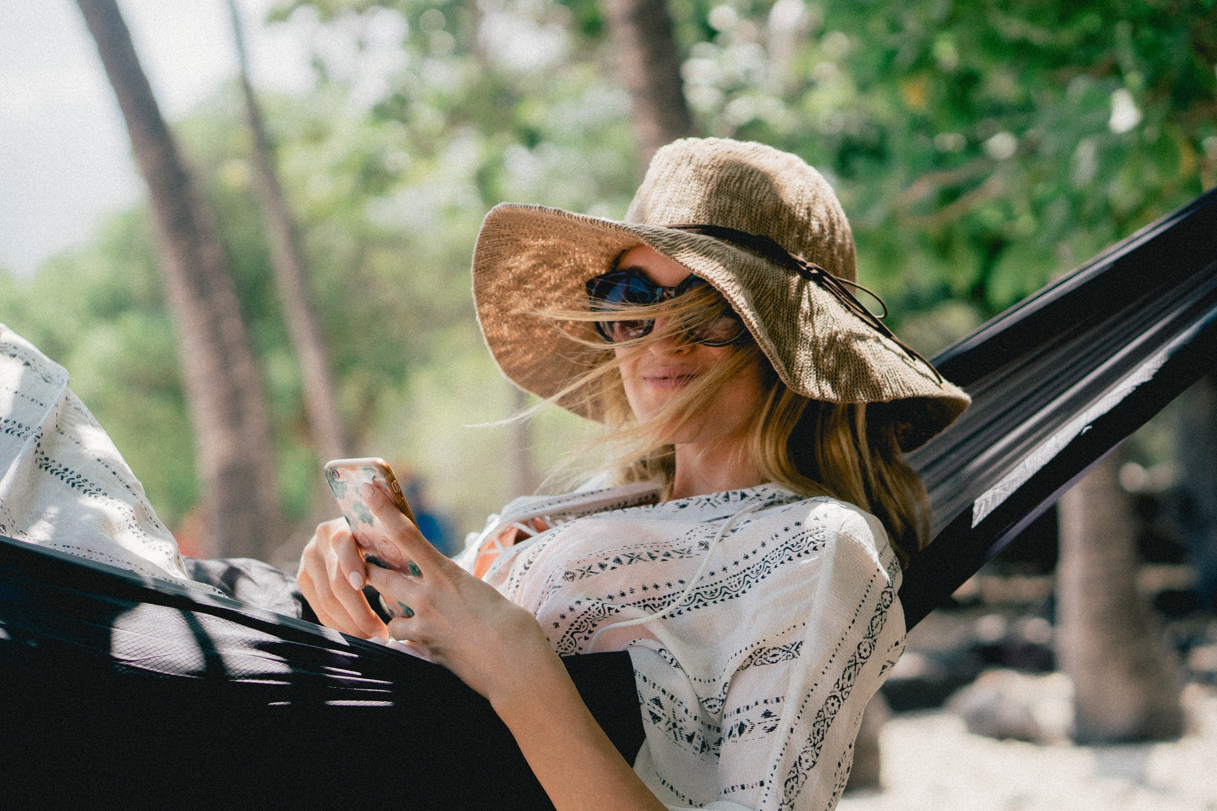 woman-relaxing-in-hammock