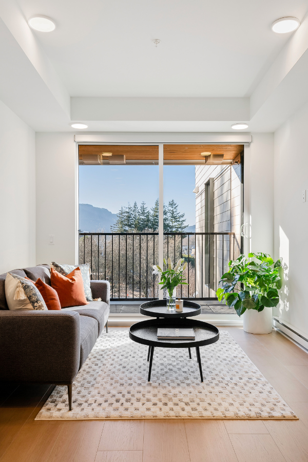 bright apartment living room