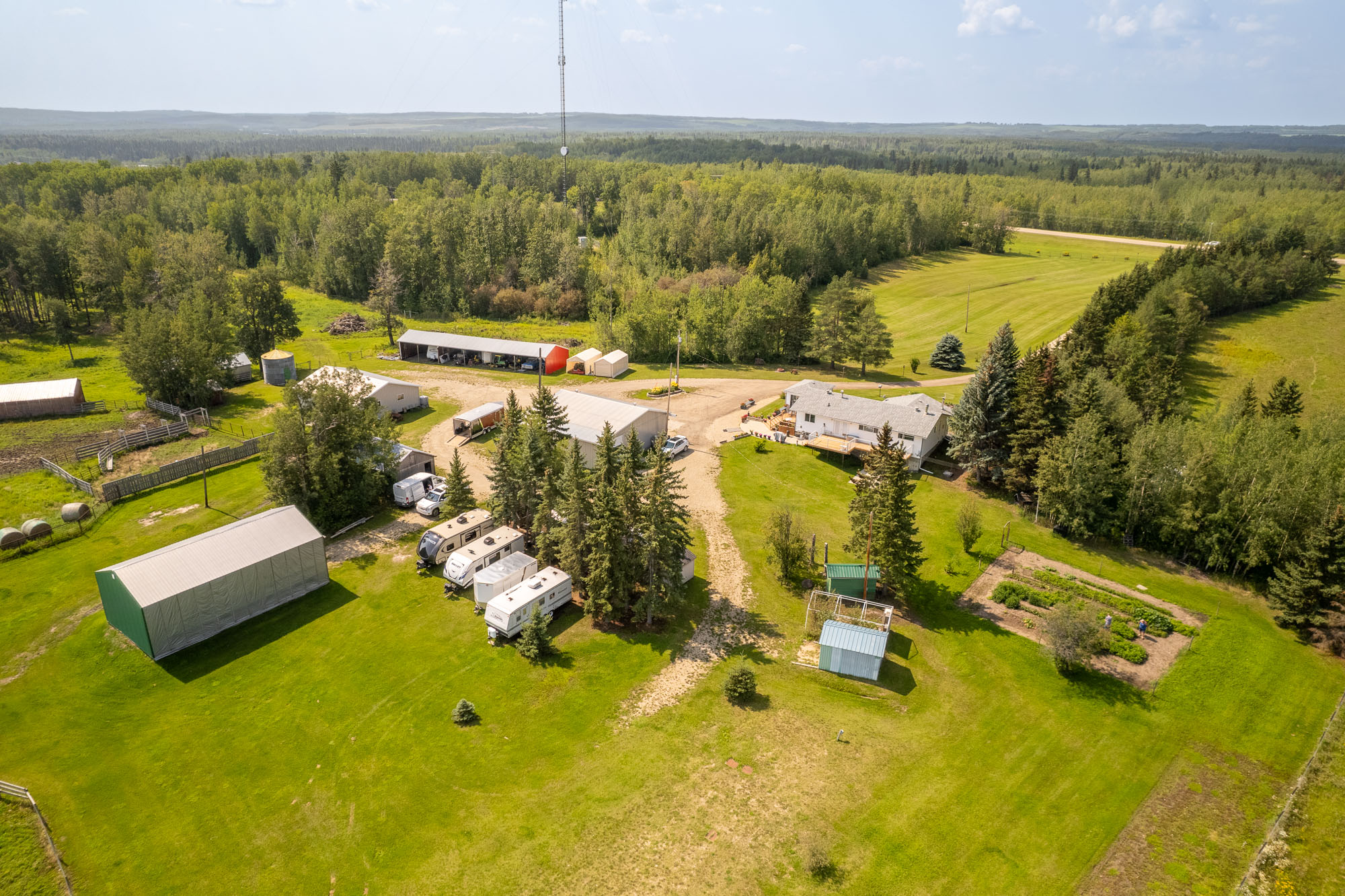 53131 HIGHWAY 31, Seba Beach, AB, T0E 2B0 Daniel Seitz & Jordan Seitz