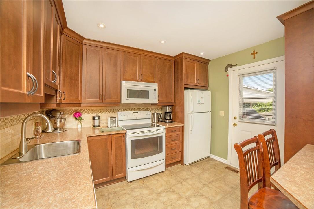 163 Rothesay Drive, Kanata, ON, K2L 1P2 1157508 MacGowan Team