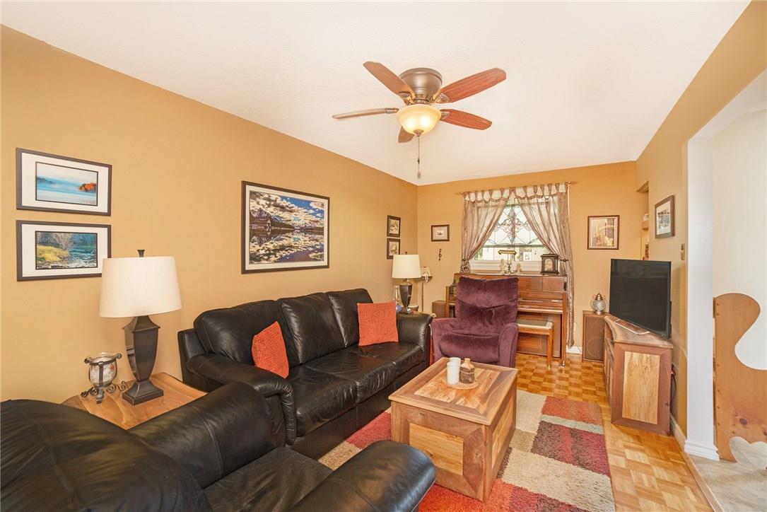 163 Rothesay Drive, Kanata, ON, K2L 1P2 1157508 MacGowan Team