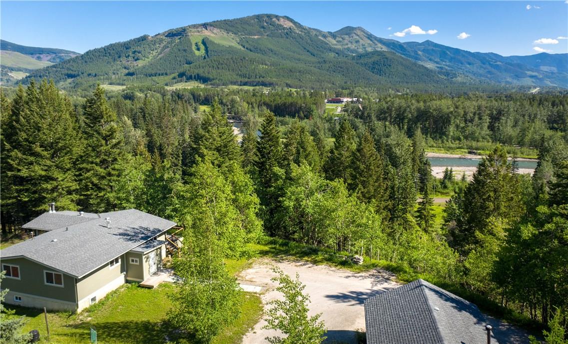 1112 Matevic Road, Sparwood, BC, V0B 2G1 2439945 RE/MAX Elk Valley