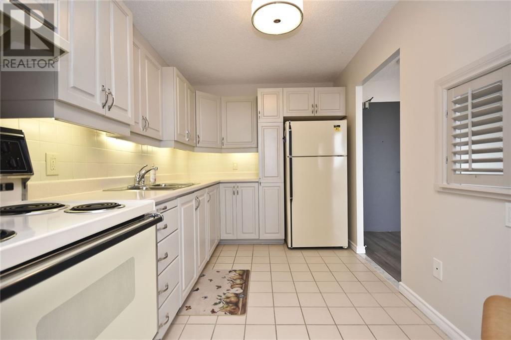 665 Bathgate Drive Unit1710, Ottawa, ON, K1K 3Y4 1172633 Sam