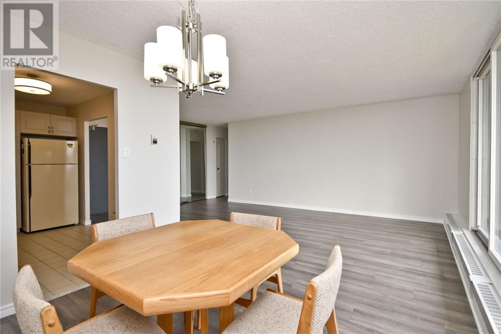 665 Bathgate Drive Unit1710, Ottawa, ON, K1K 3Y4 1172633 Sam