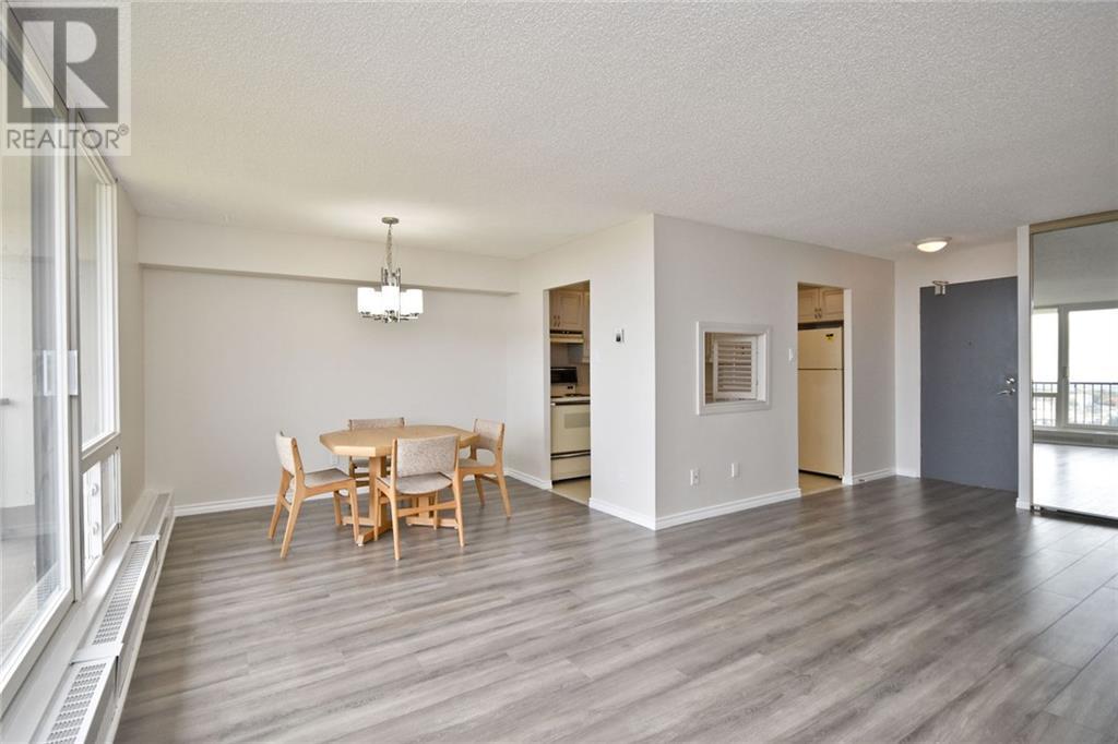 665 Bathgate Drive Unit1710, Ottawa, ON, K1K 3Y4 1172633 Sam Mezher Ottawa Real Estate