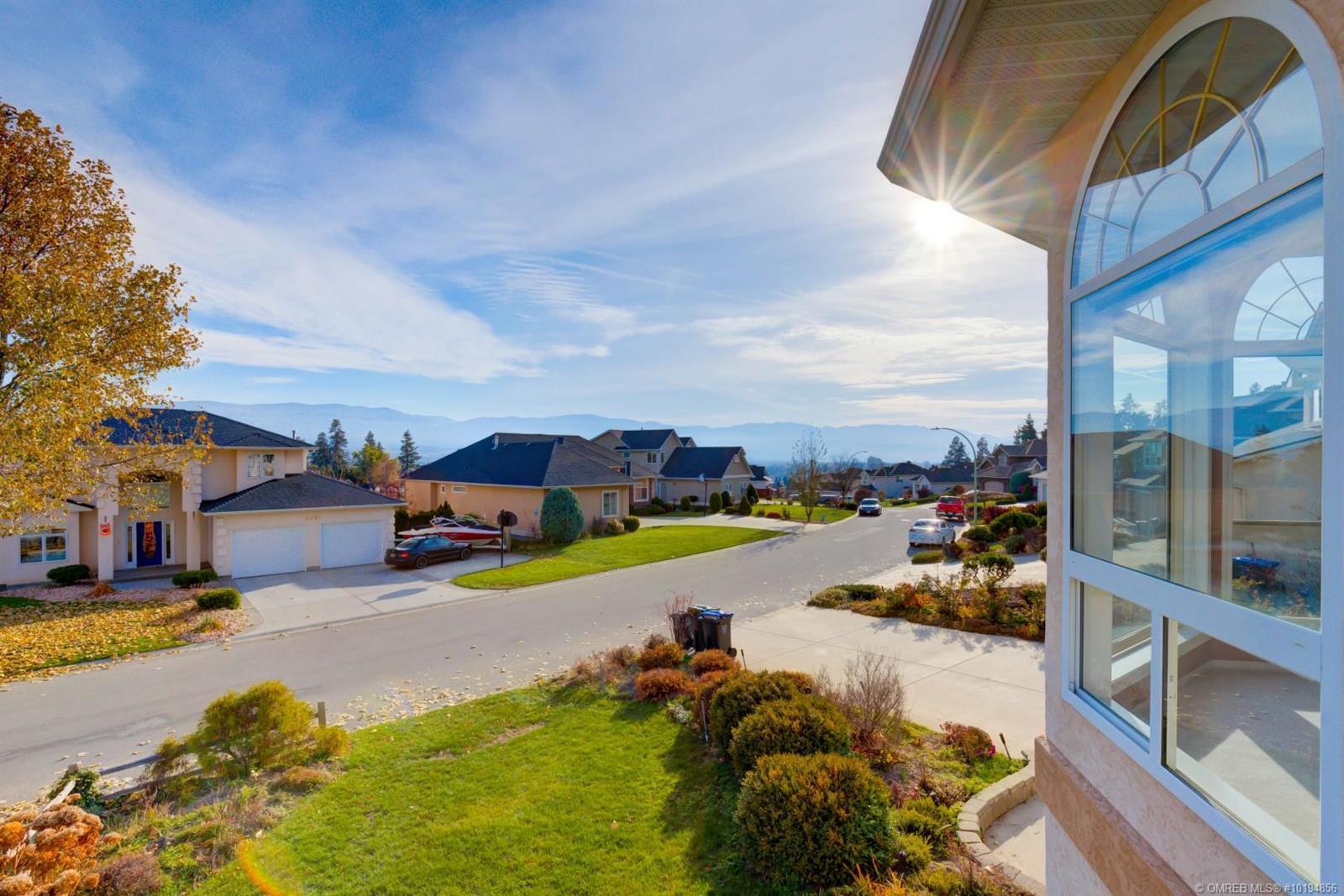 1582 Lindsay Drive, Kelowna, BC, V1V 1T5 10194856 The Property