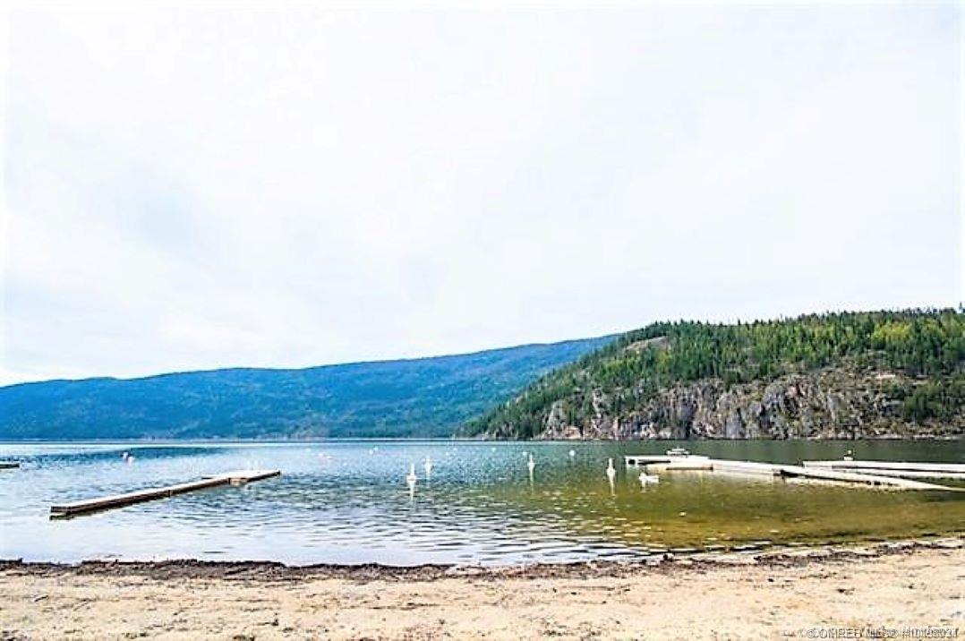 8990 Swanson Road, Swansea Point, BC, V0E 2K2 10198031 Kellie Pittman