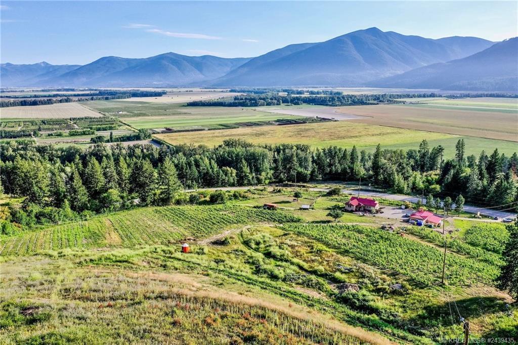 5566 3A Highway, Wynndel, BC 2439435 RE/MAX Elk Valley