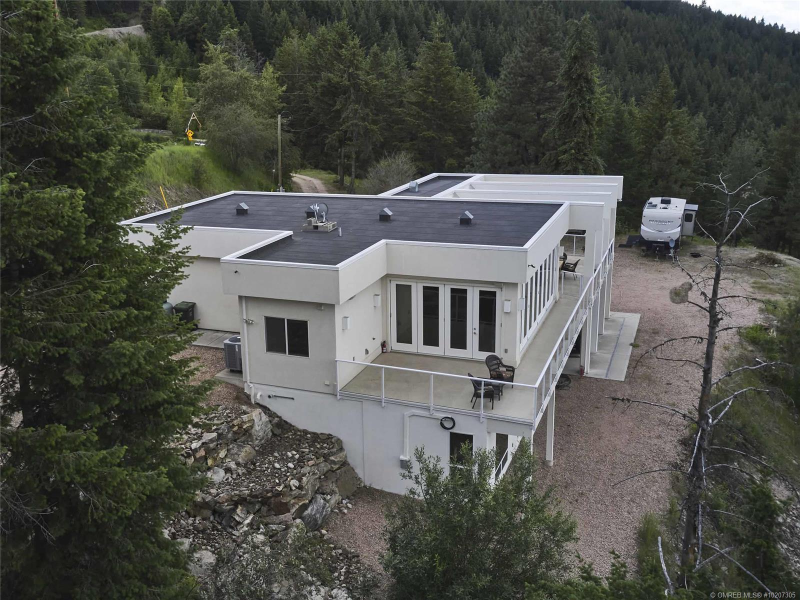 5668 Oyama Lake Road, Lake Country, BC, V4V 2C9 10207305 Dan Reinhardt