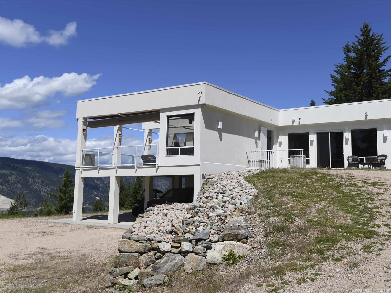 5668 Oyama Lake Road, Lake Country, BC, V4V 2C9 10207305 Dan Reinhardt