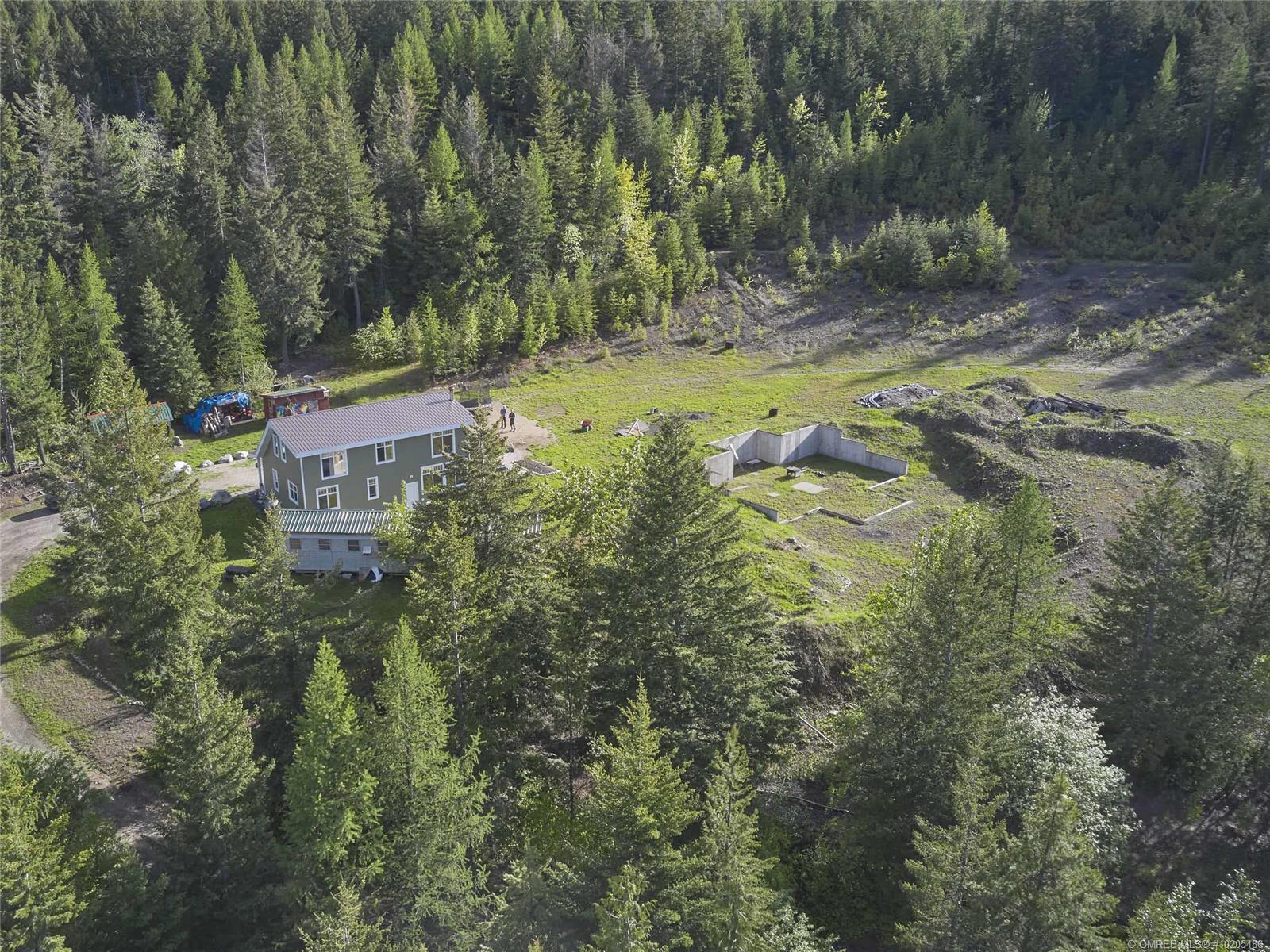 4975 Metcalfe Road, Falkland, BC, V0E 1W1 10205486 Dan Reinhardt