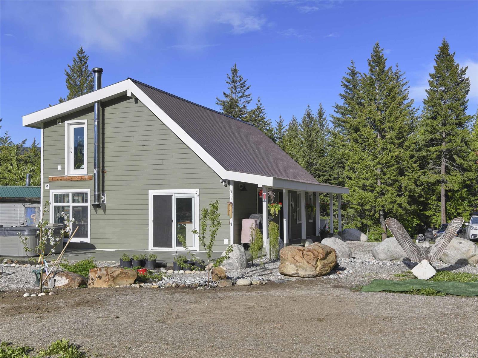 4975 Metcalfe Road, Falkland, BC, V0E 1W1 10205486 Dan Reinhardt