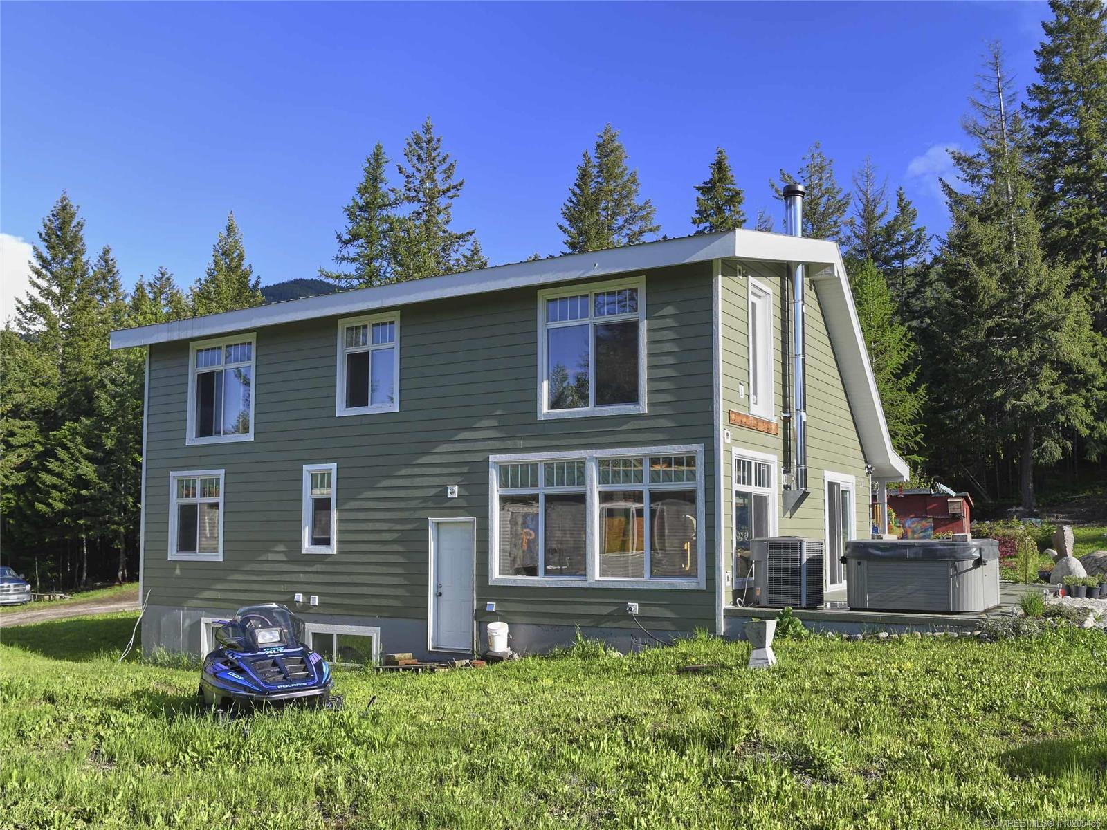 4975 Metcalfe Road, Falkland, BC, V0E 1W1 10205486 Dan Reinhardt