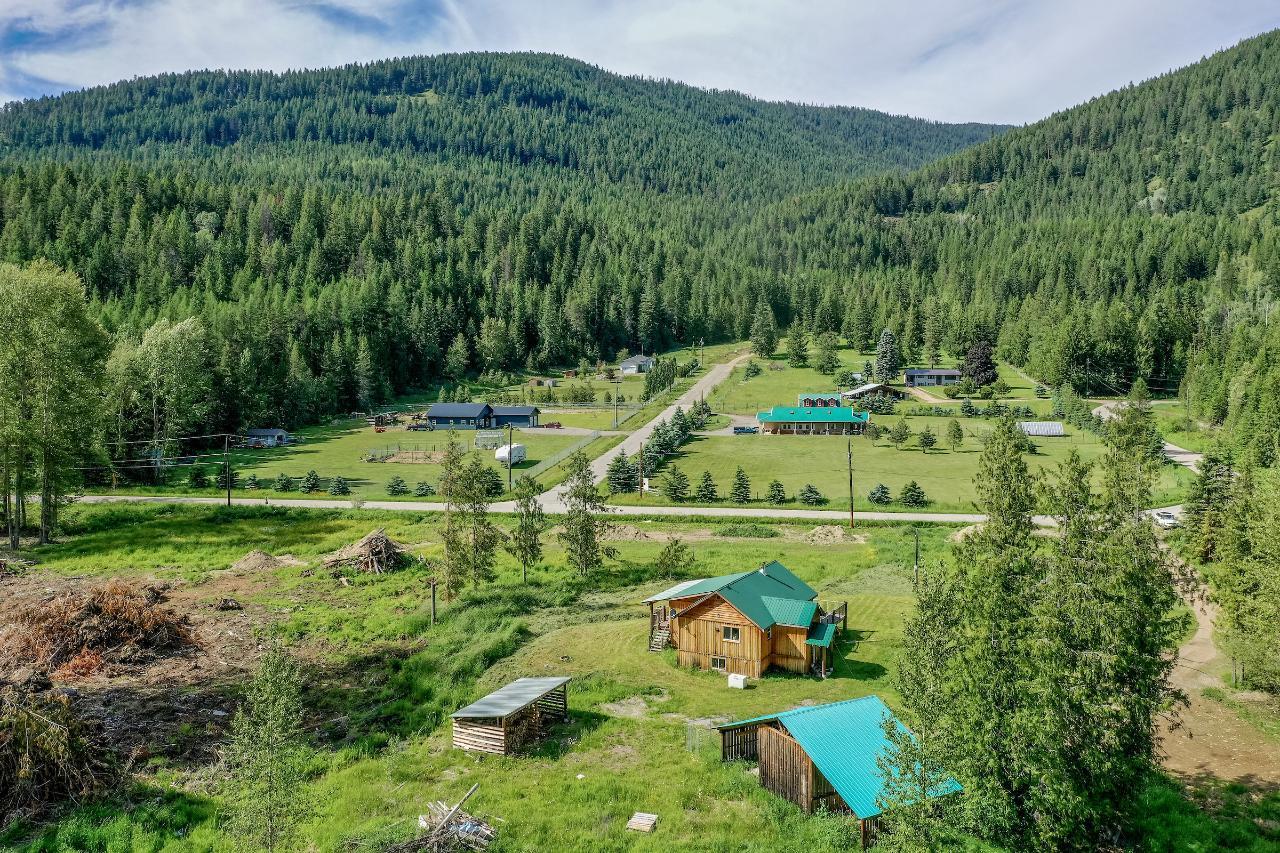 1097 Lakeview Arrow Creek Road, Arrow Creek, BC 2452849 RE/MAX Elk