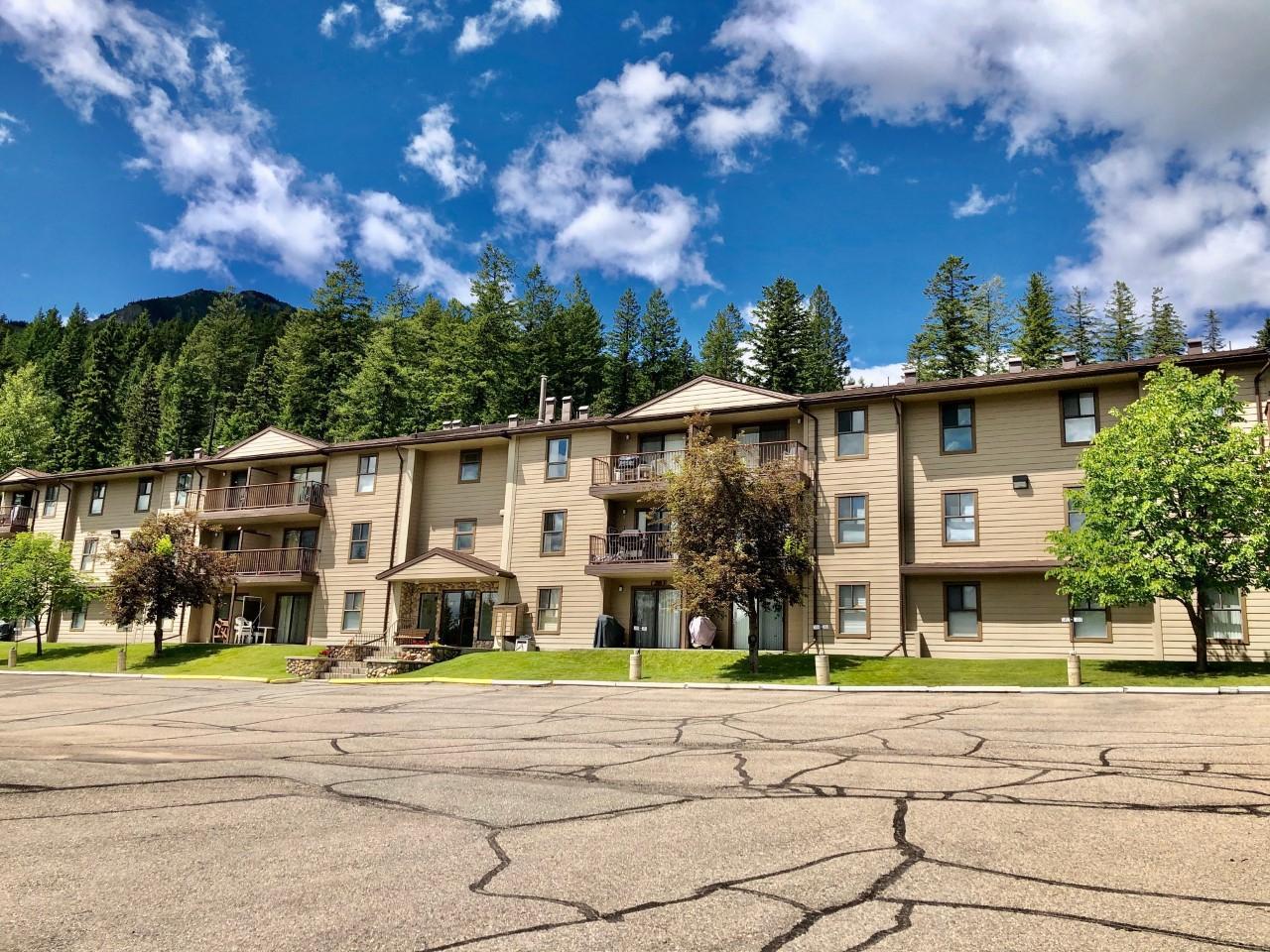 306 93 Deerborne Drive, Elkford, BC, V0B 1H0 2453146 RE/MAX Elk Valley