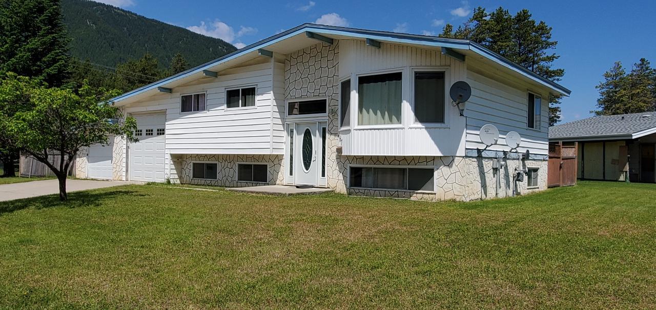 467 Mountain Ash Crescent, Sparwood, BC, V0G 2G0 2451432 RE/MAX Elk