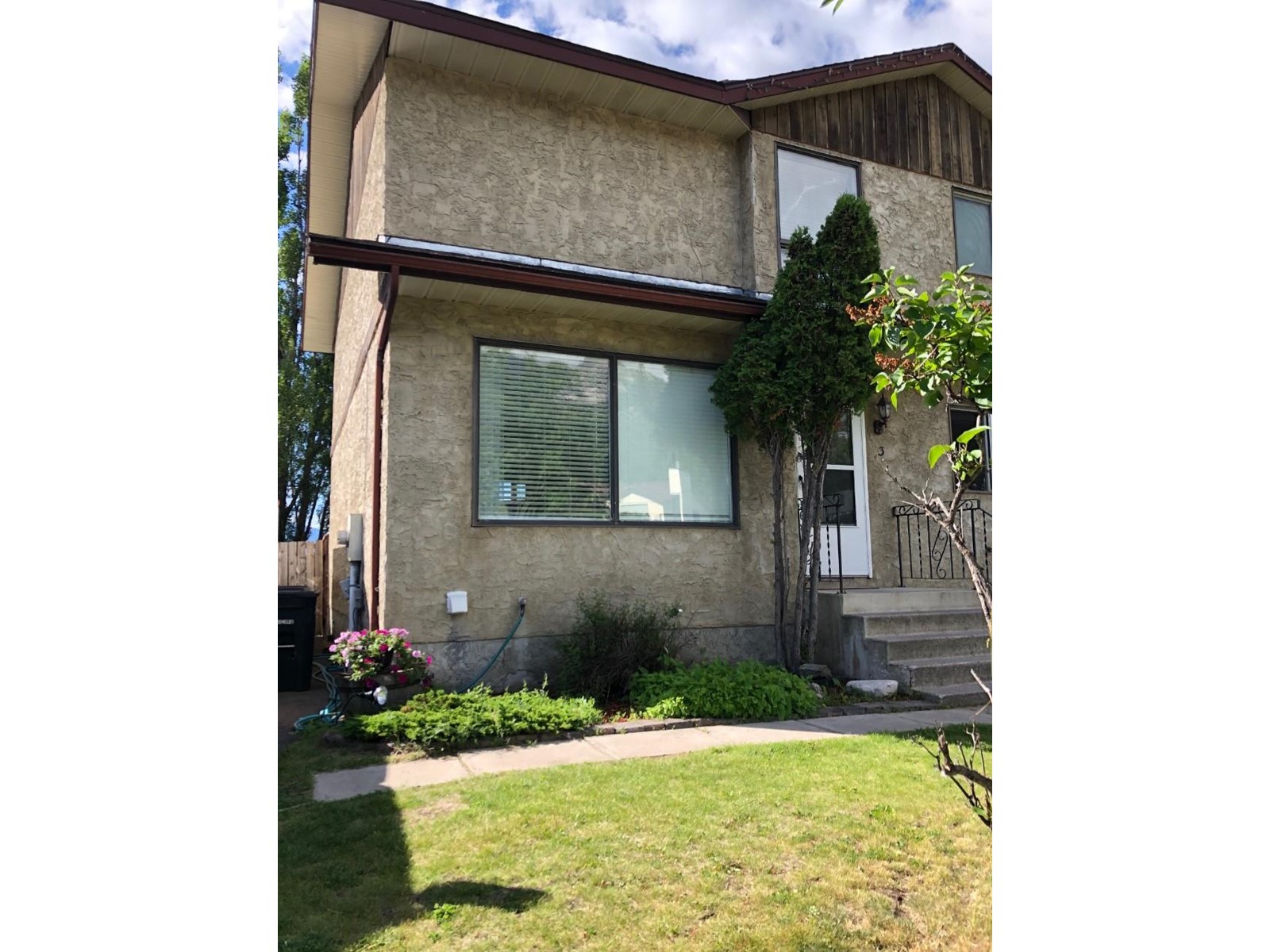 3 Balmer Place, Elkford, BC, V0B 1H0 2453286 RE/MAX Elk Valley