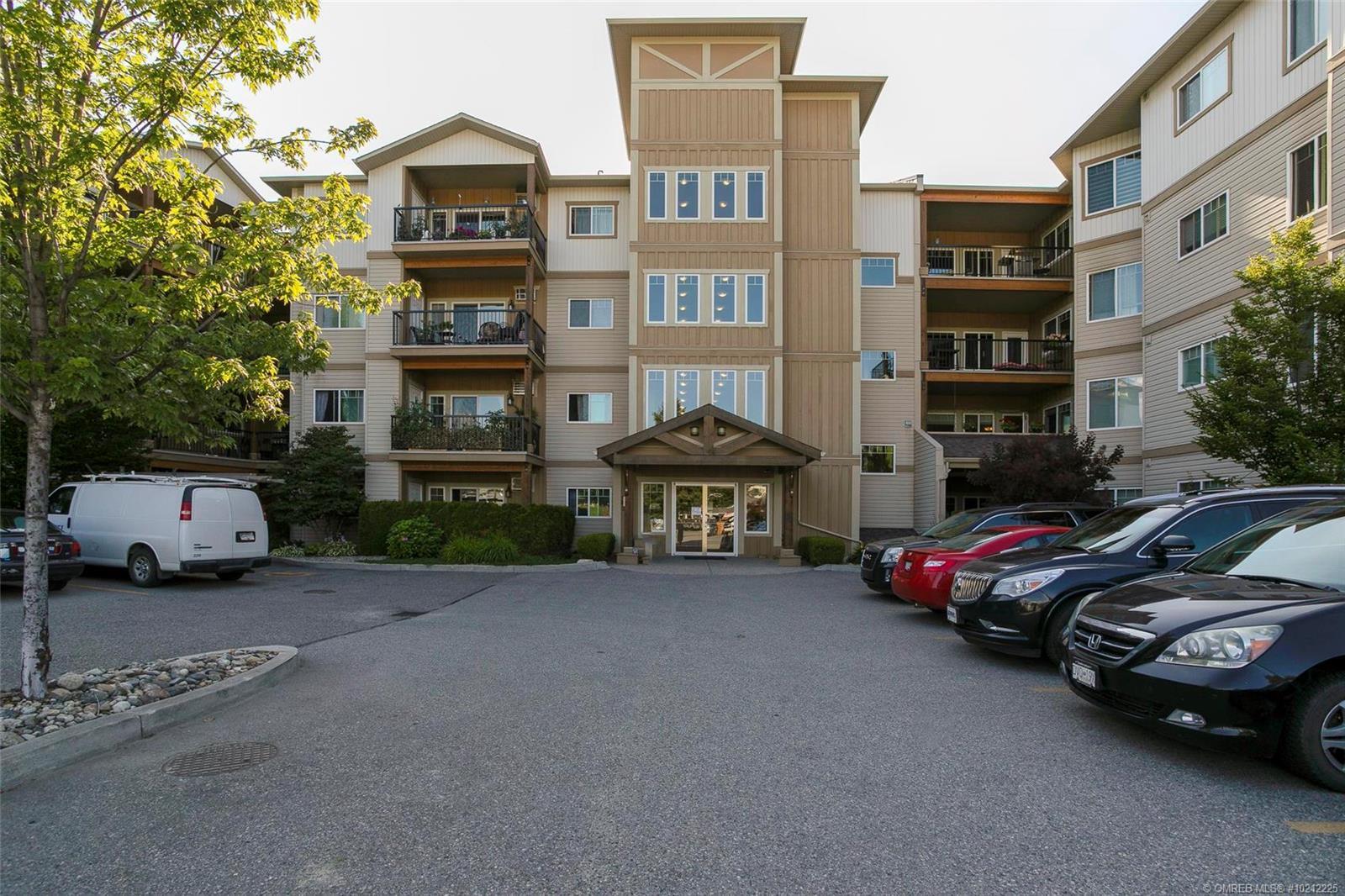 411 250 Hollywood Road S, Kelowna, BC, V1X 3S9 10212225 Jolene Stohr