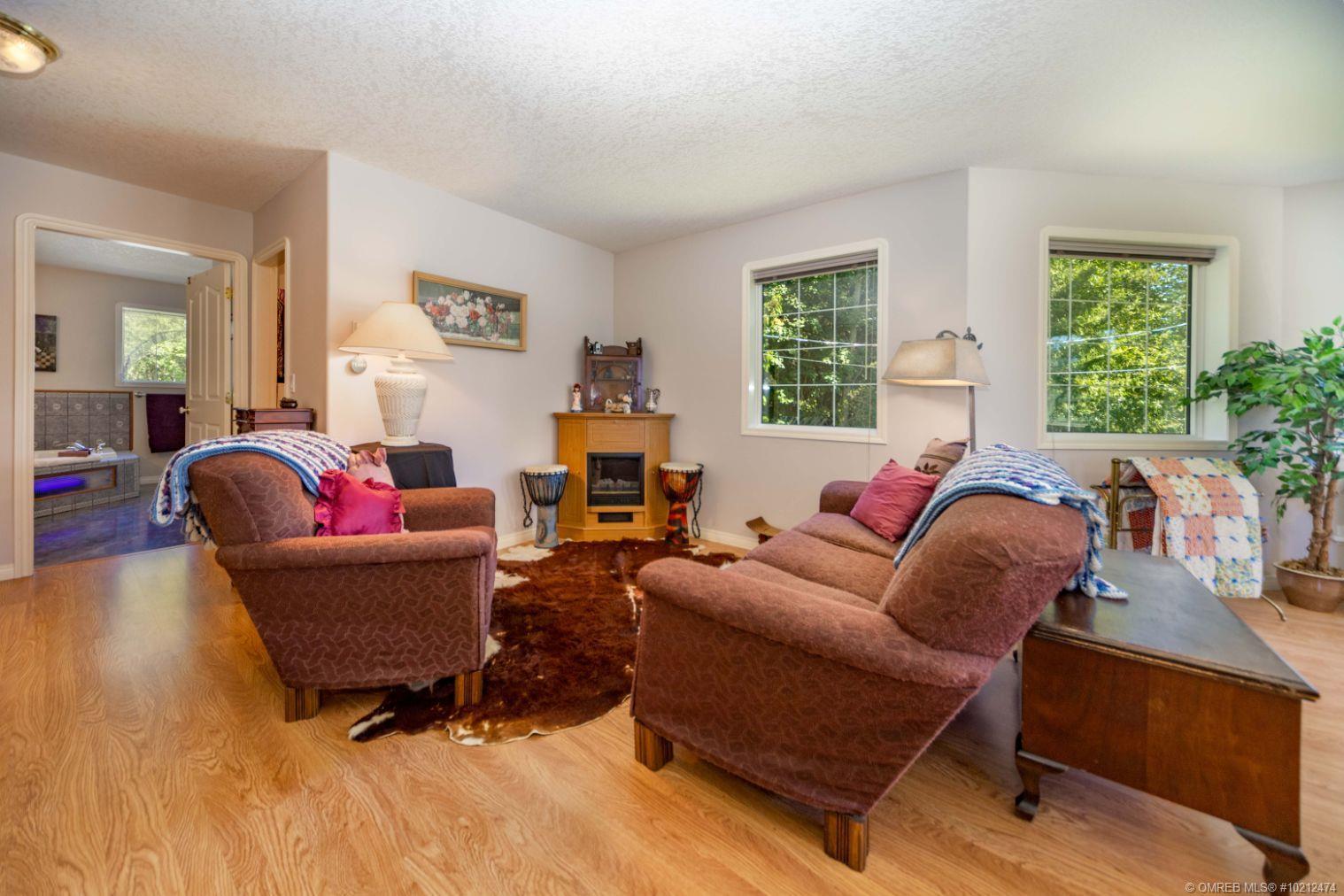 709 Grandview Bench Road, Salmon Arm, BC, V1E 2X8 10212474 Richard Deacon Personal Real