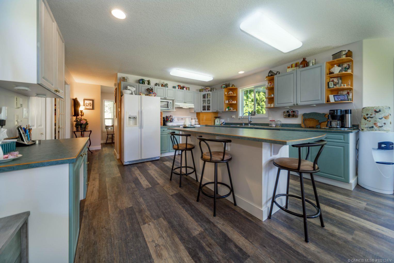 709 Grandview Bench Road, Salmon Arm, BC, V1E 2X8 10212474 Richard Deacon Personal Real