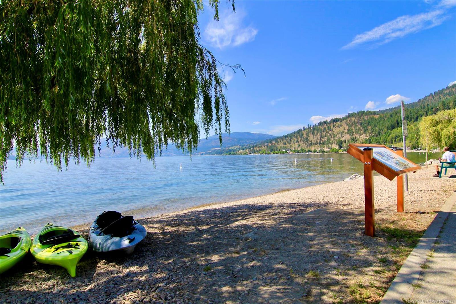 4200 Beach Avenue, Peachland, BC, V0H 1X6 10213039 Chris Cyca